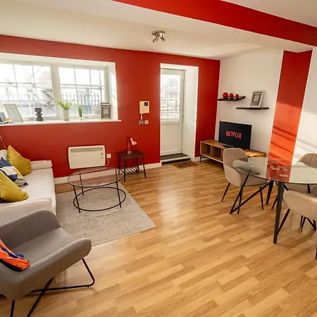 Cozy And Modern 2-Bed Apartment Swansea Exterior photo